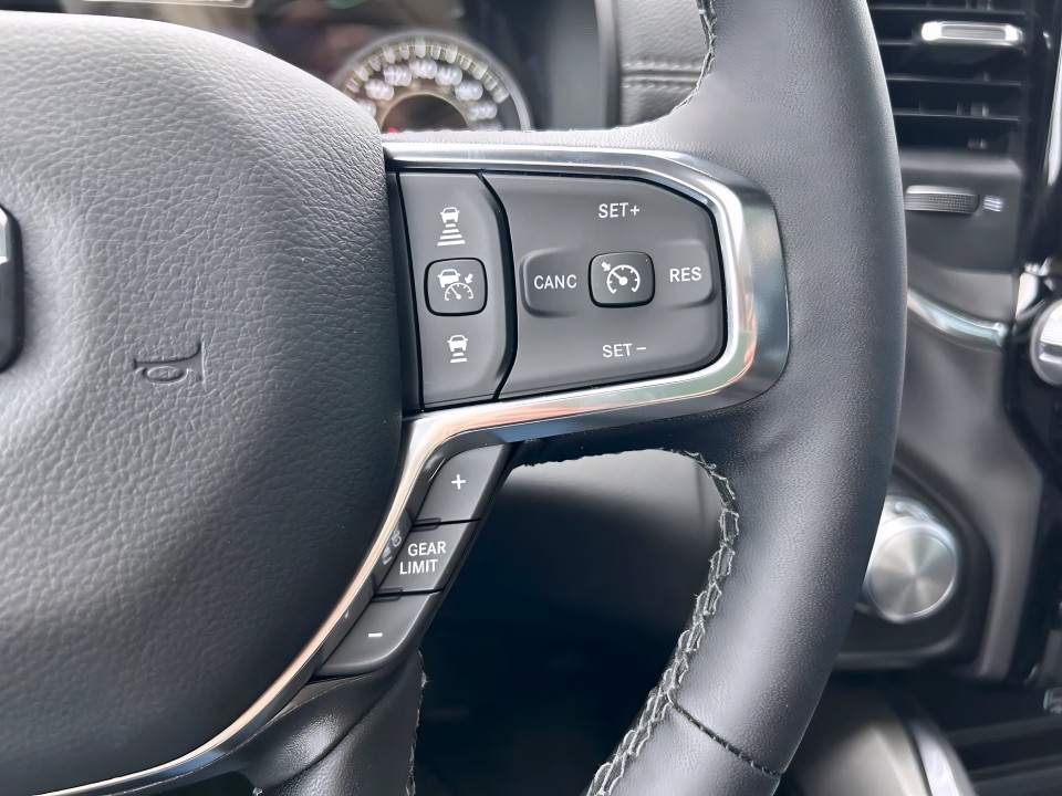 Dodge RAM 1500 - foto 22