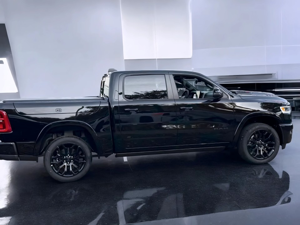 Dodge RAM Limited (4)