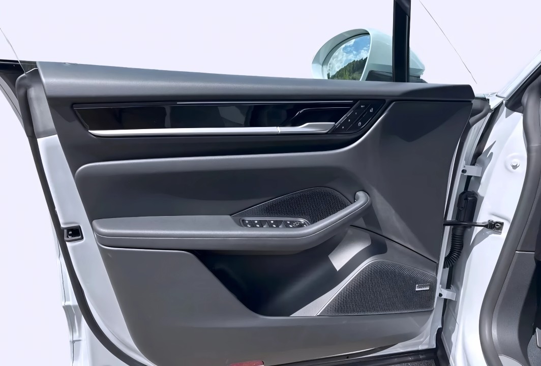 Porsche Macan - foto 14