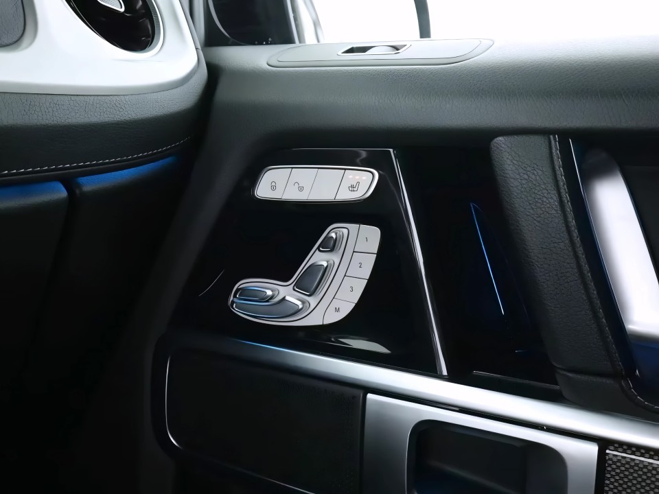 Mercedes-Benz G 400d AMG Line - foto 20