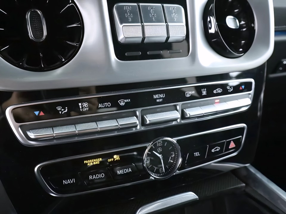 Mercedes-Benz G 400d AMG Line - foto 16