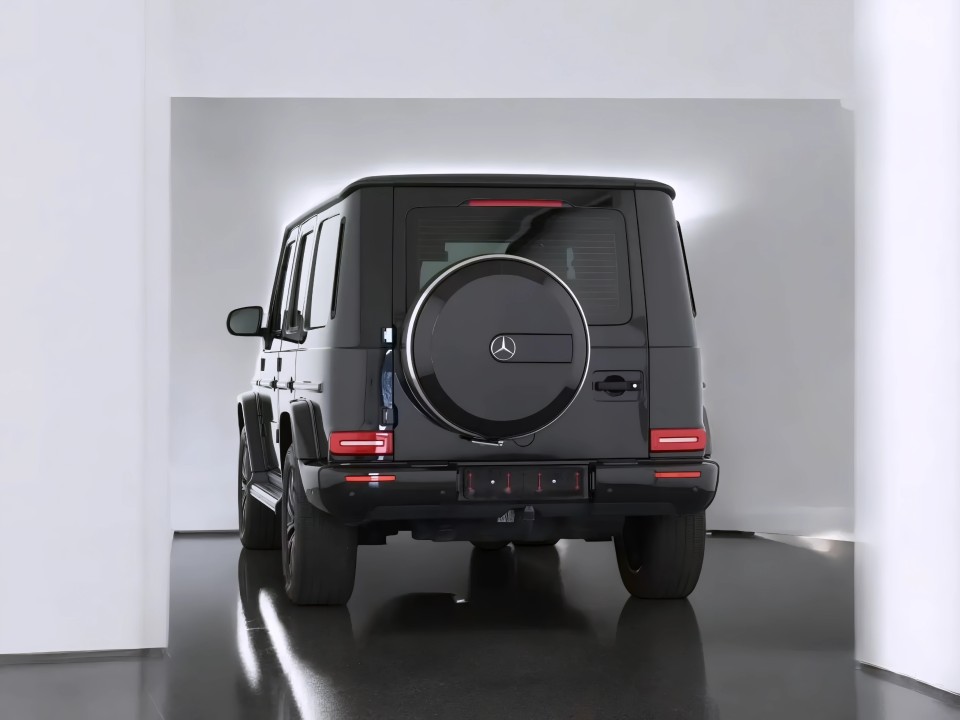 Mercedes-Benz G 400d AMG Line (4)