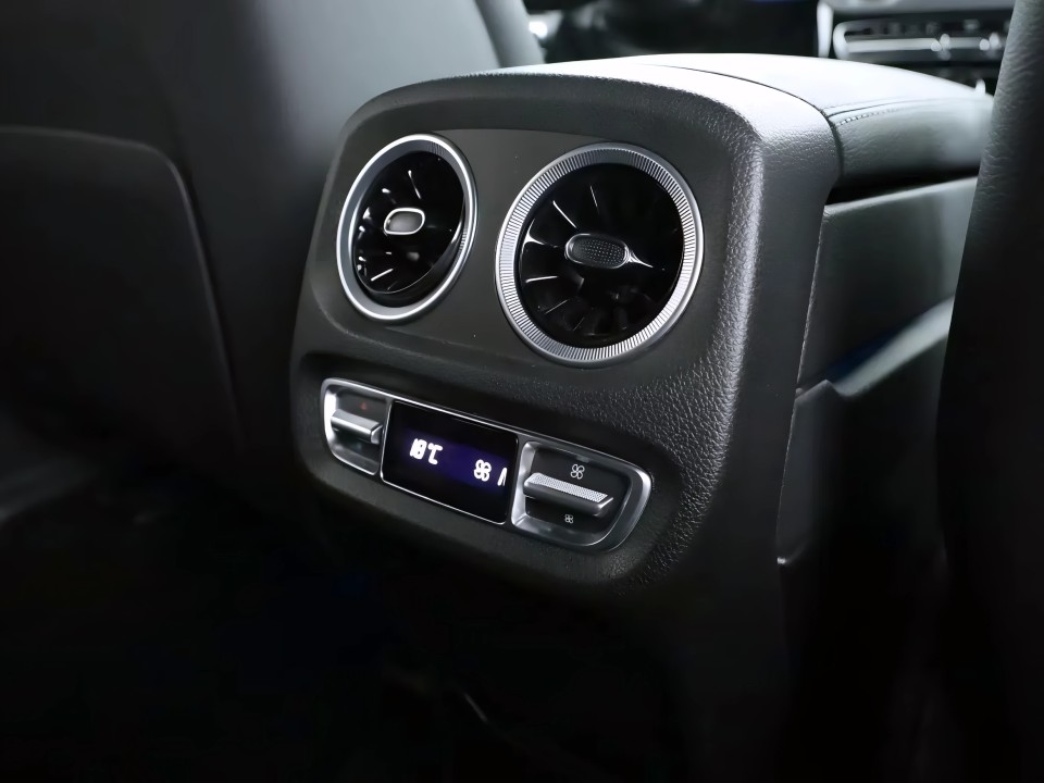 Mercedes-Benz G 400d AMG Line - foto 17