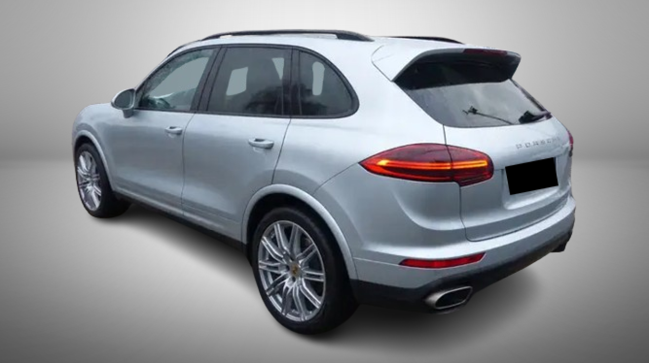 Porsche Cayenne Platinum Edition (5)