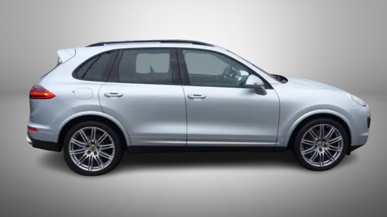 Porsche Cayenne Platinum Edition (2)