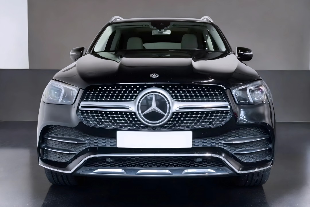 Mercedes-Benz GLE 350d 4MATIC AMG (2)