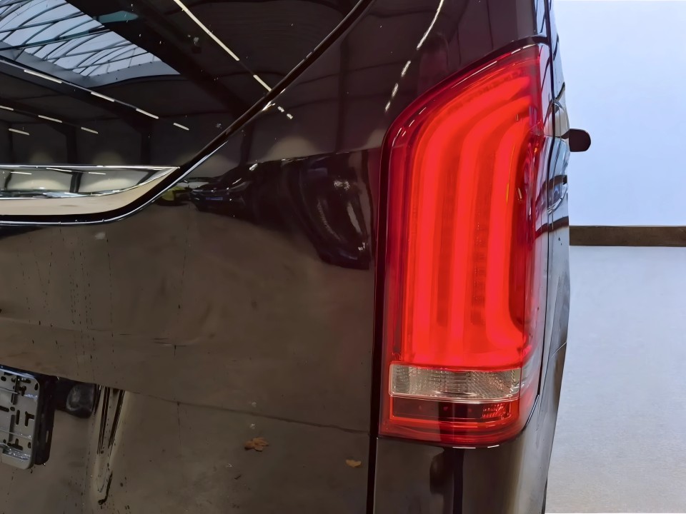 Mercedes-Benz V 300d Long - foto 20