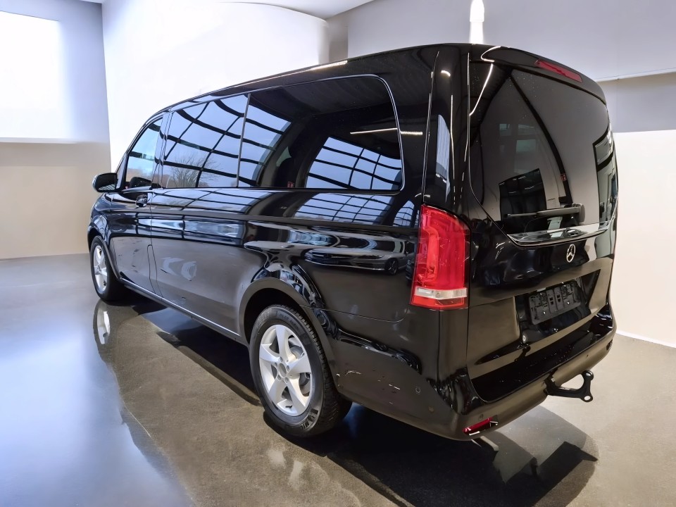 Mercedes-Benz V 300d Long (4)