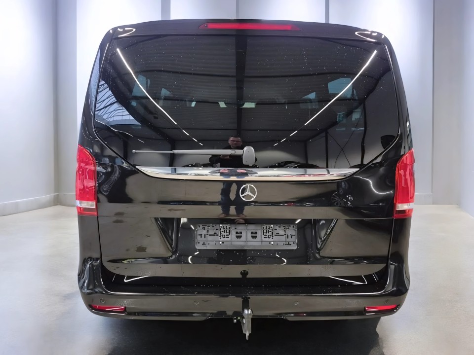 Mercedes-Benz V 300d Long (3)