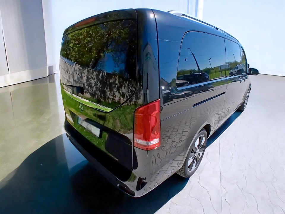 Mercedes-Benz V 250d (2)