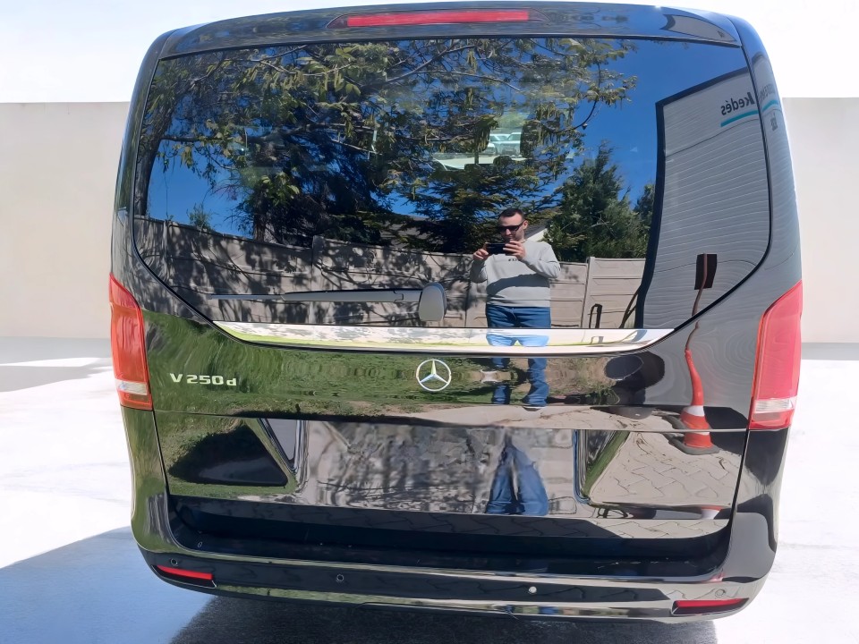 Mercedes-Benz V 250d (3)