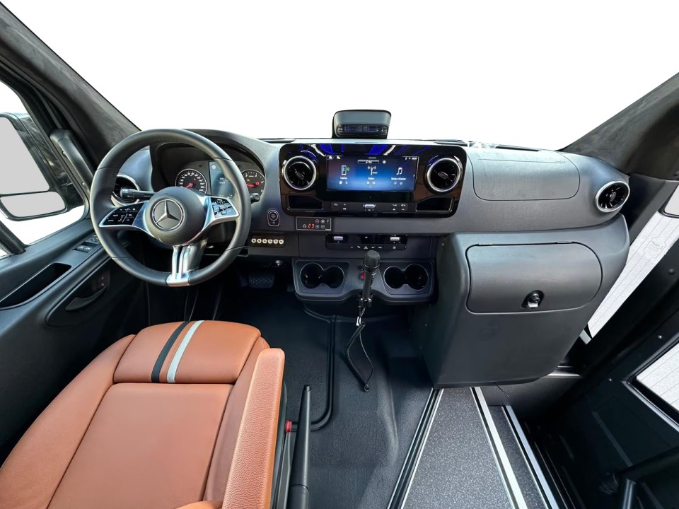 Mercedes-Benz Sprinter 519 VIP 17+1 - foto 10