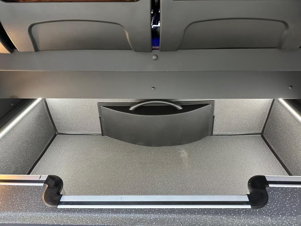 Mercedes-Benz Sprinter 519 VIP 17+1 - foto 35