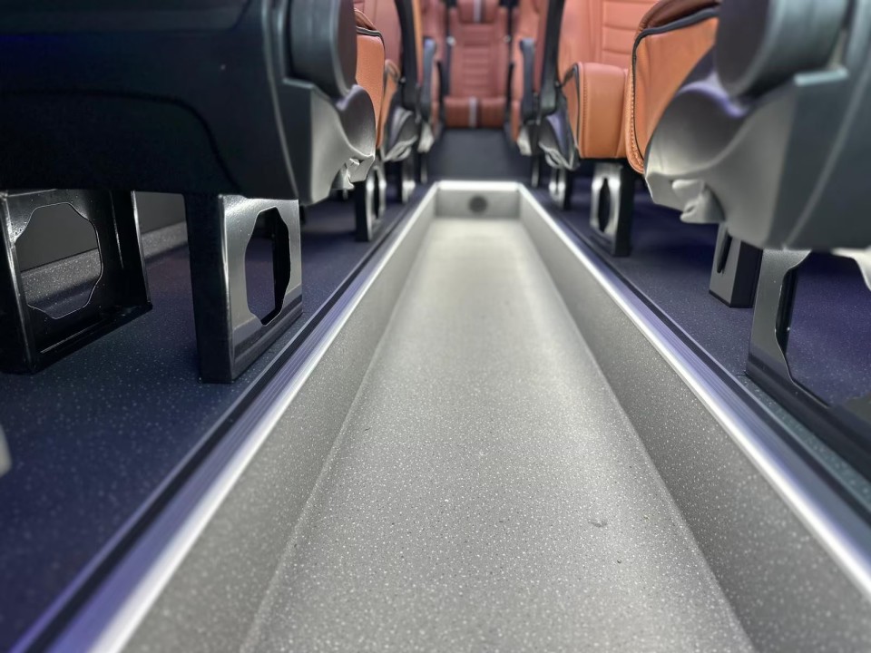 Mercedes-Benz Sprinter 519 VIP 17+1 - foto 23