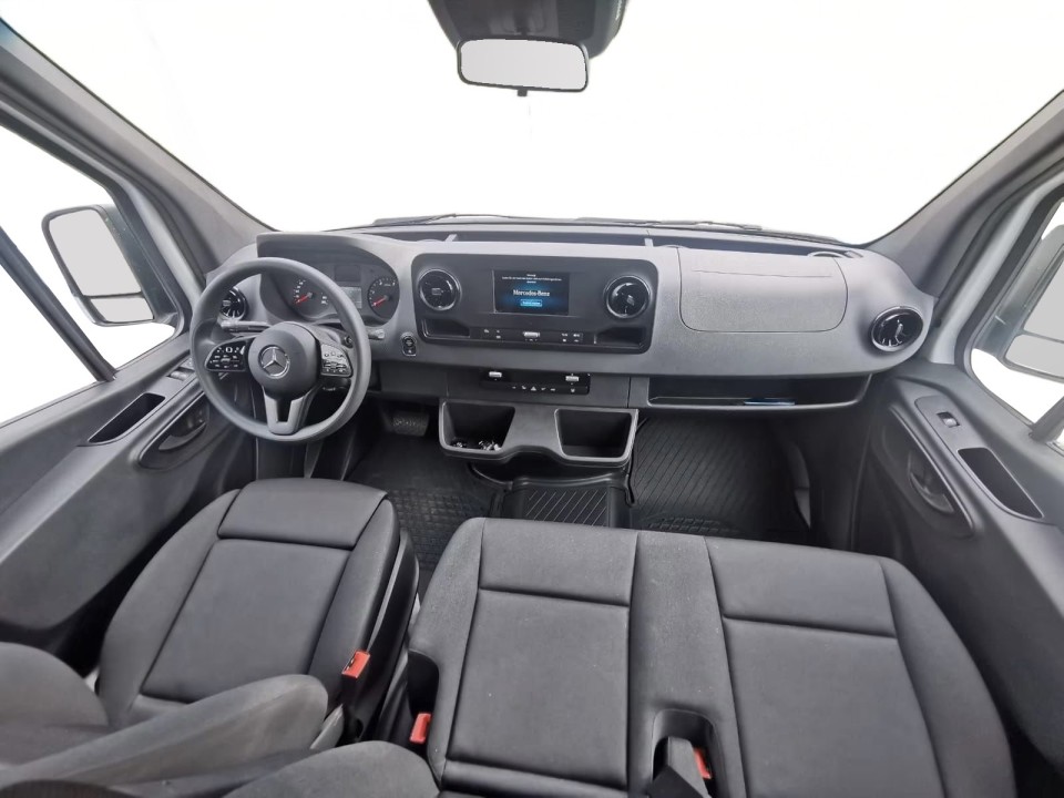 Mercedes-Benz Sprinter (5)