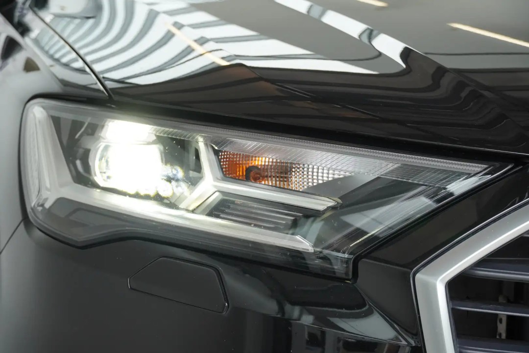 Audi Q7 55 TFSIe quattro - foto 28