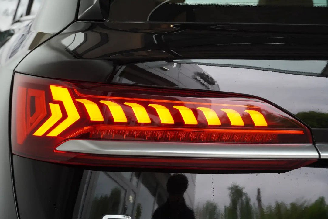 Audi Q7 55 TFSIe quattro - foto 29