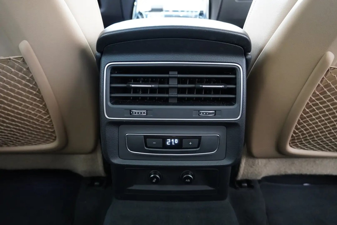 Audi Q7 55 TFSIe quattro - foto 17