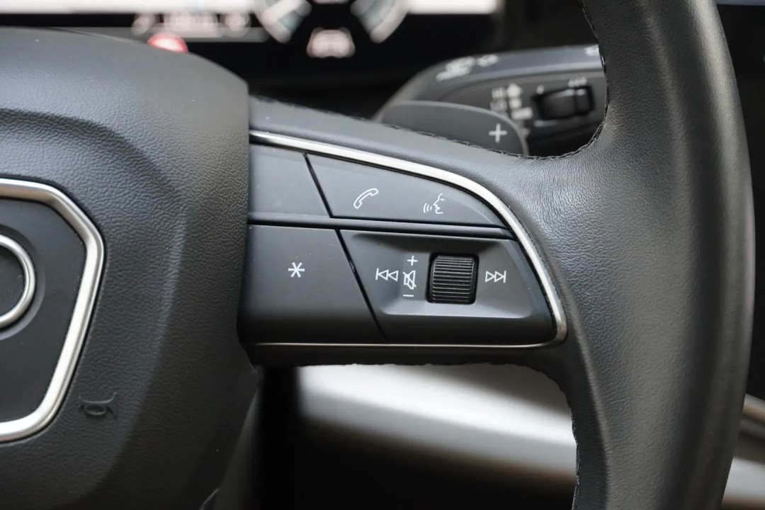 Audi Q7 55 TFSIe quattro - foto 14