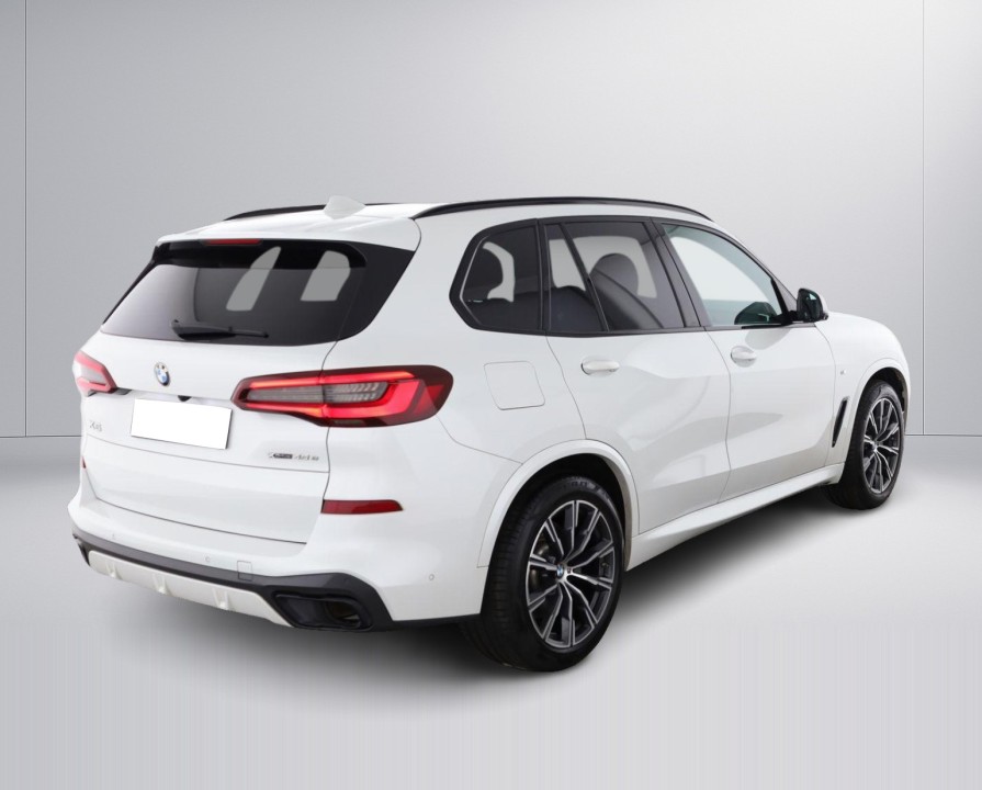 BMW X5 xDrive45e M-Sport (3)