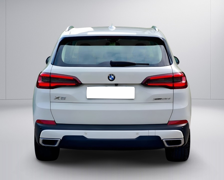 BMW X5 xDrive25d (5)