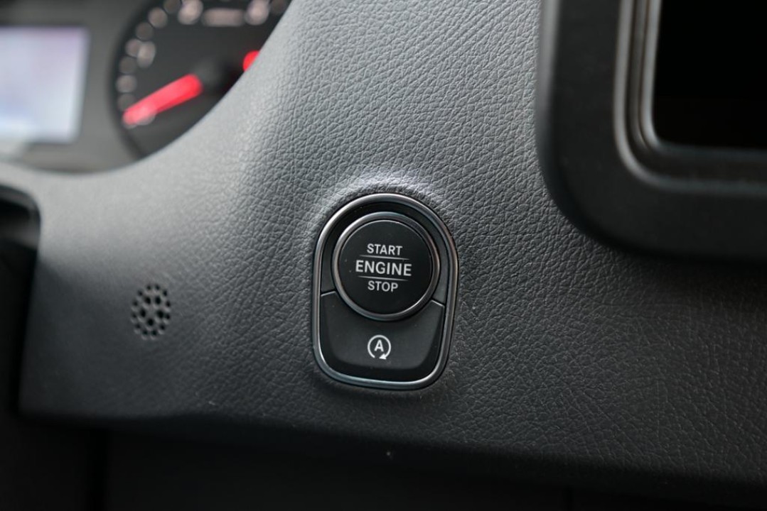 Mercedes-Benz Sprinter 319 CDI KA L2H2 - foto 14