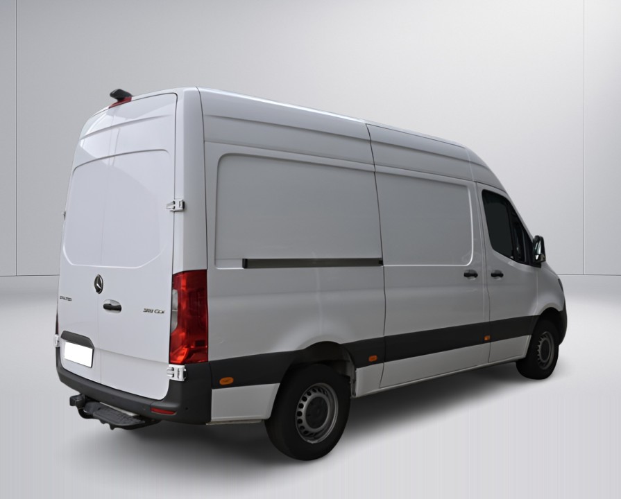 Mercedes-Benz Sprinter 319 CDI KA L2H2 (2)
