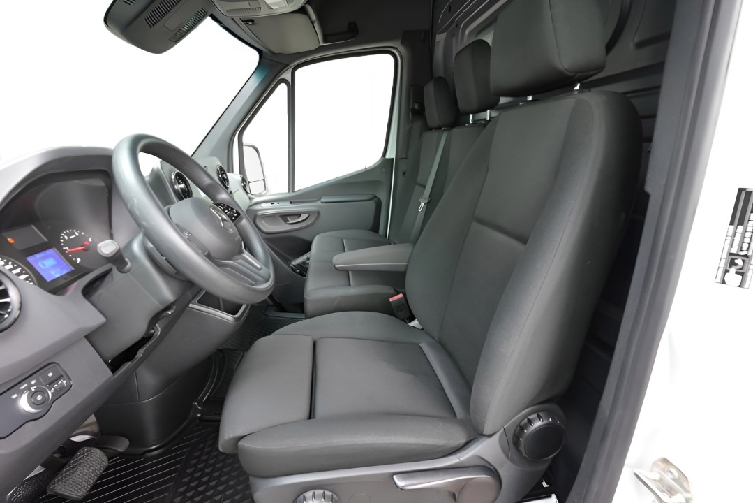 Mercedes-Benz Sprinter 319 CDI KA L2H2 - foto 9