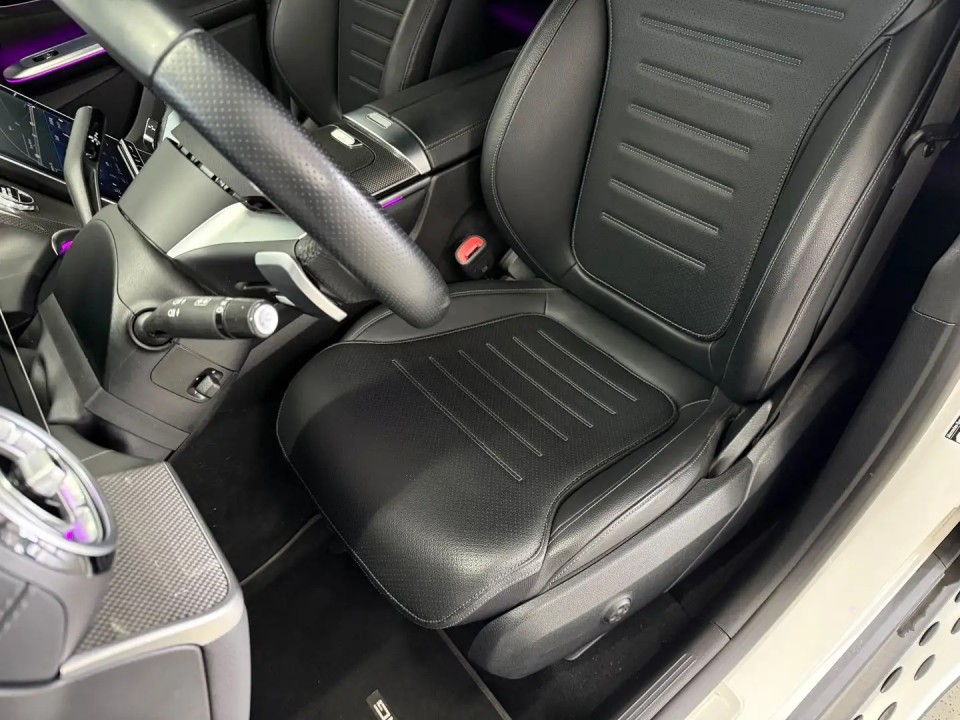 Mercedes-Benz GLC Coupe 300e 4MATIC AMG Line - foto 15