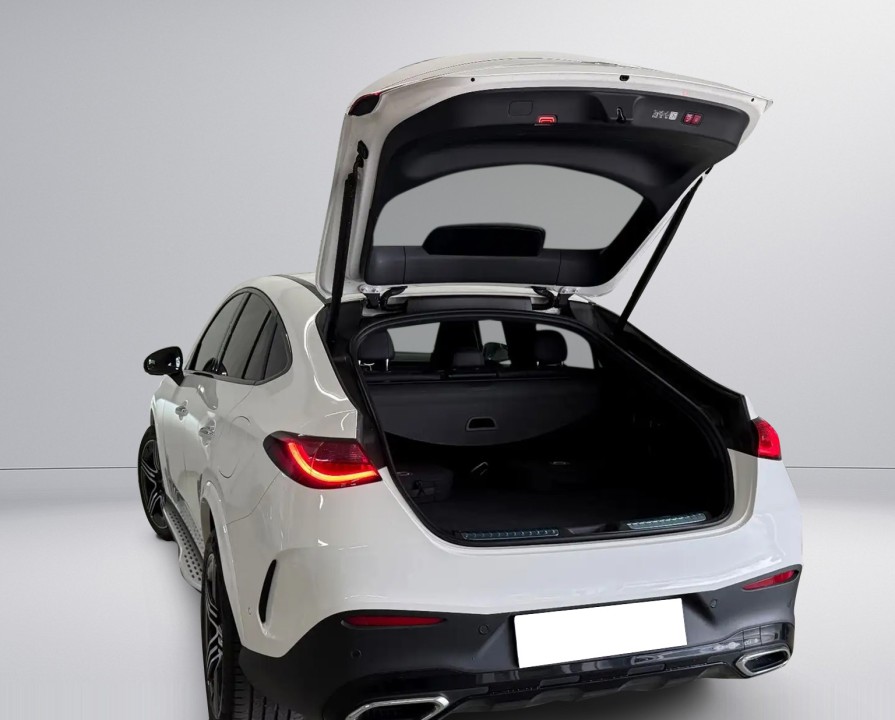 Mercedes-Benz GLC Coupe 300e 4MATIC AMG Line - foto 8