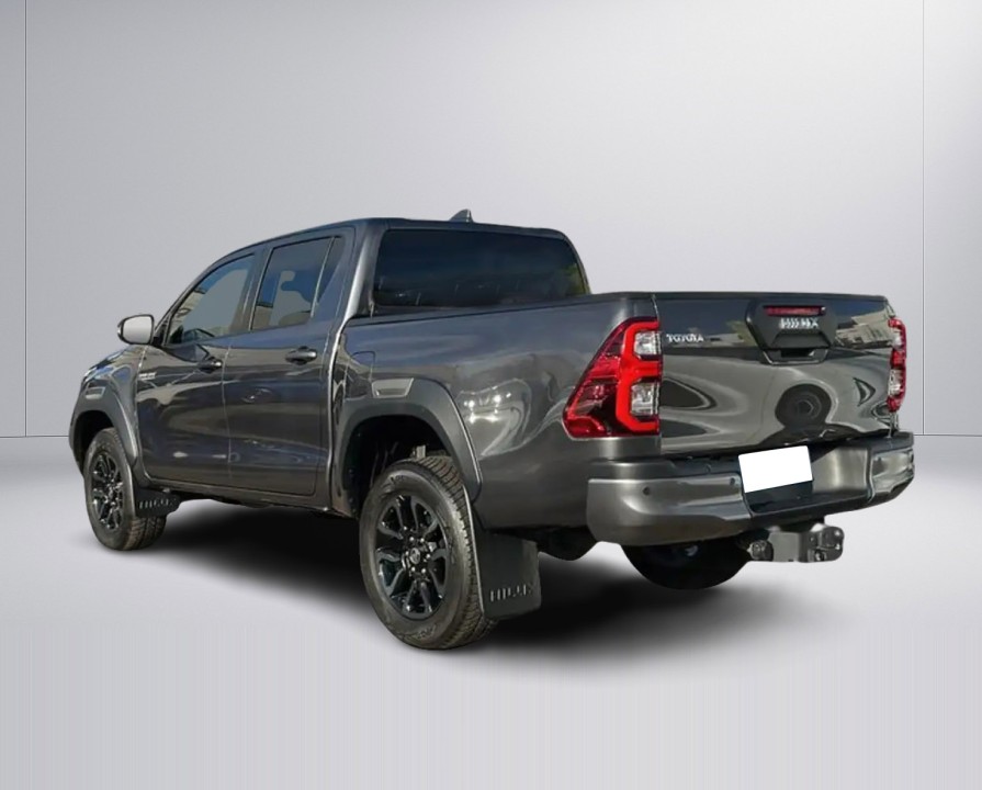 Toyota Hilux Double Cab Invincible (5)