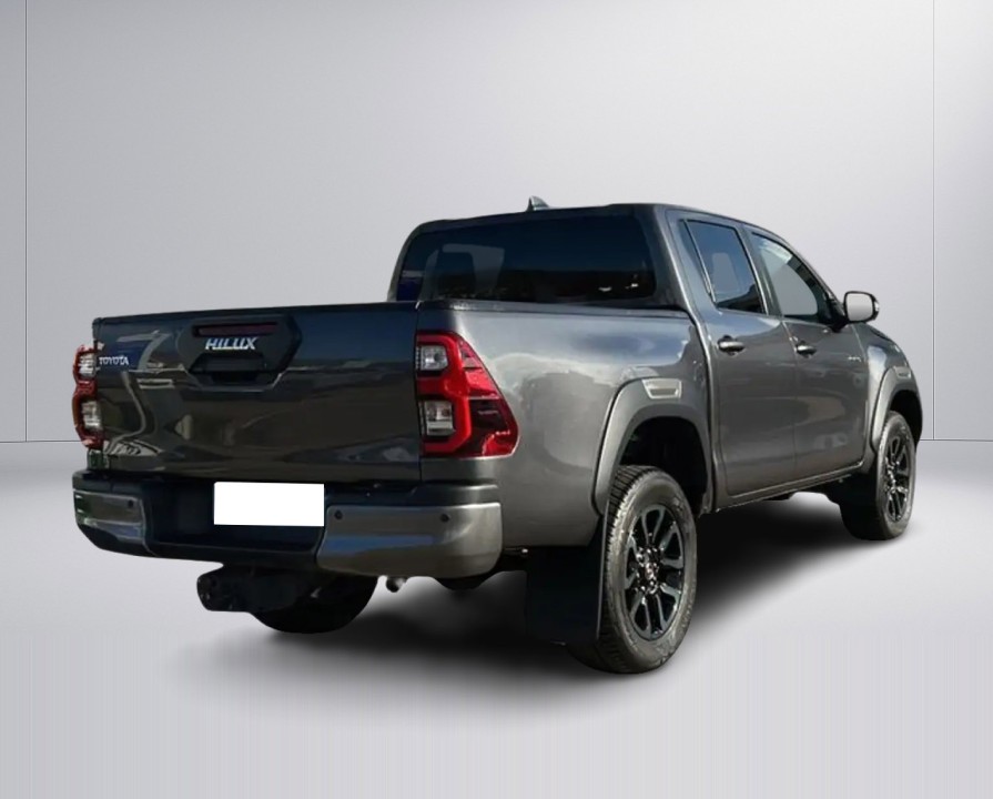 Toyota Hilux Double Cab Invincible (3)