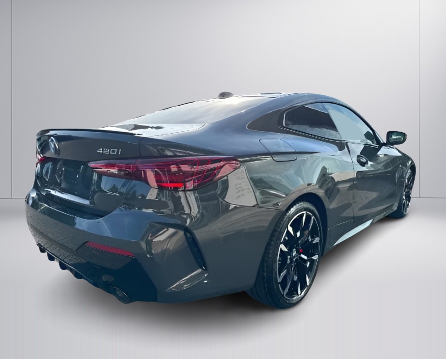 BMW Seria 4 420i Coupe M-Sport (2)