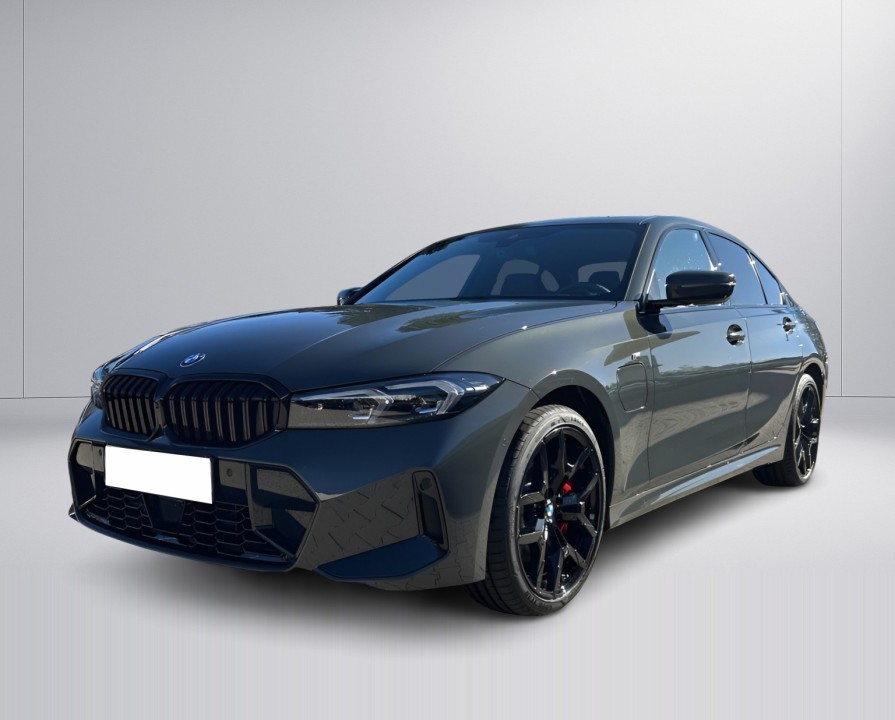 BMW Seria 3 330e xDrive M-Sport - foto 7