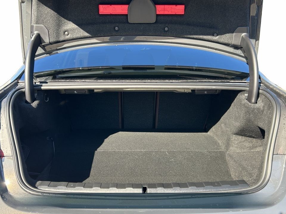 BMW Seria 3 330e xDrive M-Sport - foto 19