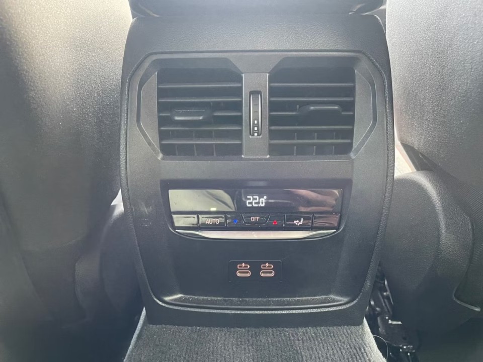 BMW Seria 3 330i xDrive Touring - foto 10