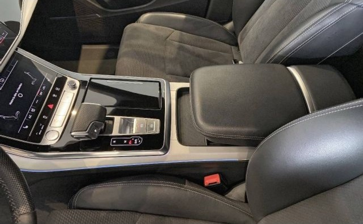 Audi Q8 - foto 16
