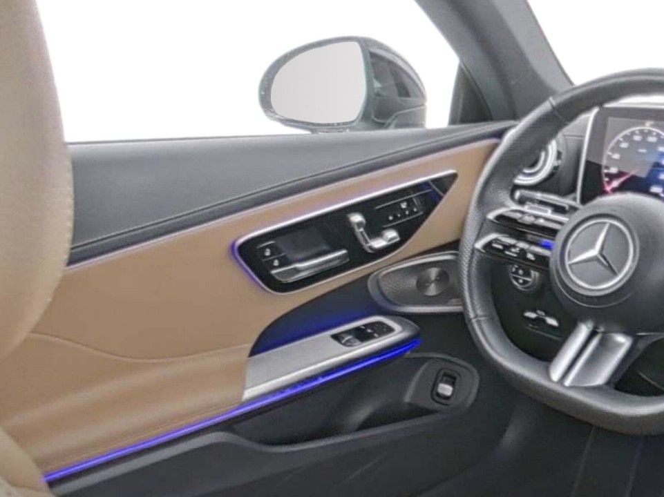 Mercedes-Benz CLE 300 4MATIC AMG Line - foto 6