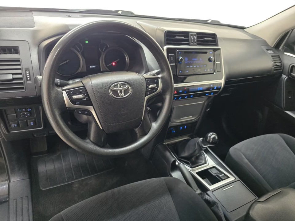 Toyota Land Cruiser - foto 6