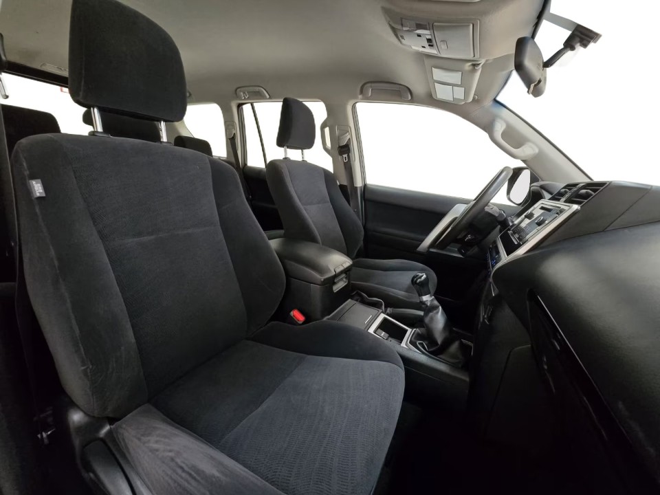 Toyota Land Cruiser - foto 11