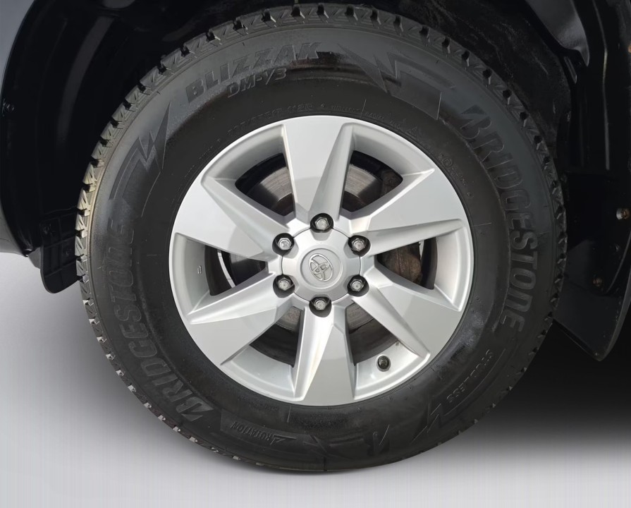 Toyota Land Cruiser - foto 17