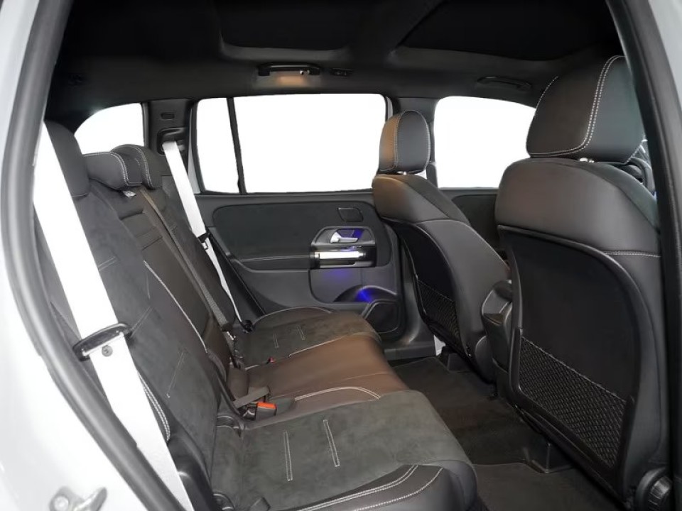 Mercedes-Benz GLB 200d 4MATIC AMG - foto 9