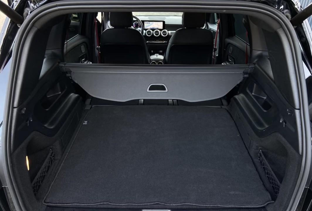 Mercedes-Benz GLB 35 AMG 4MATIC - foto 16