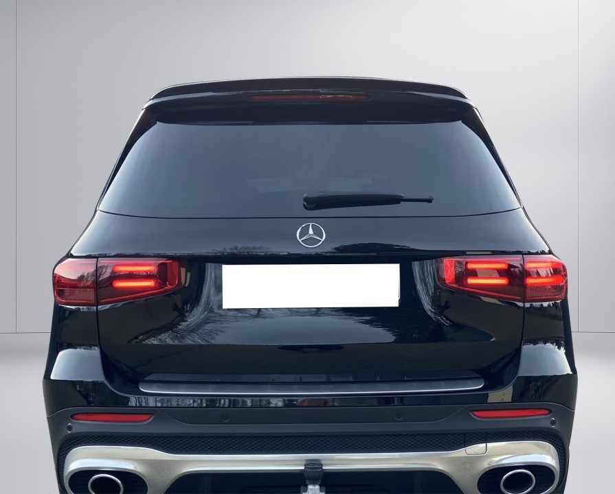 Mercedes-Benz GLB 35 AMG 4MATIC (4)