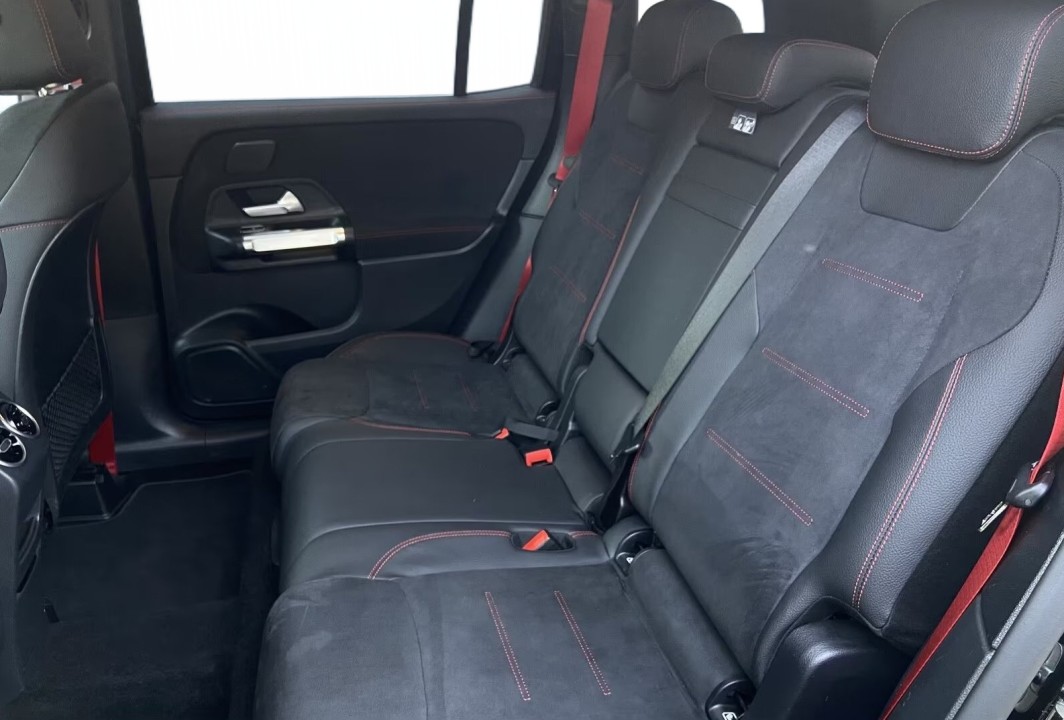 Mercedes-Benz GLB 35 AMG 4MATIC - foto 12