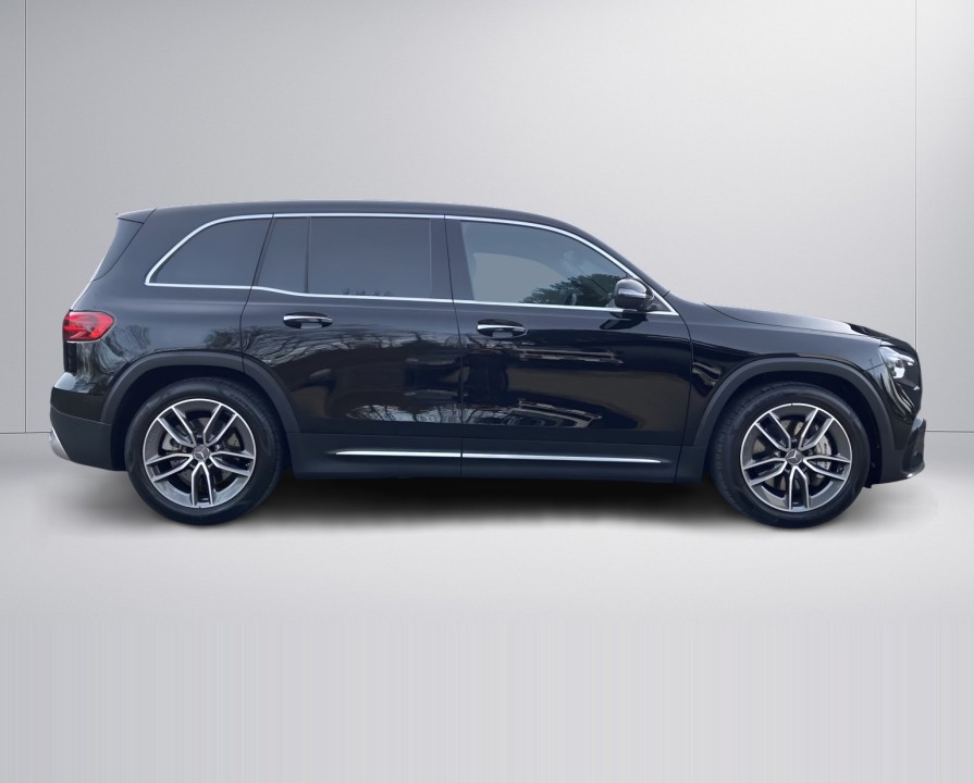 Mercedes-Benz GLB 35 AMG 4MATIC (2)
