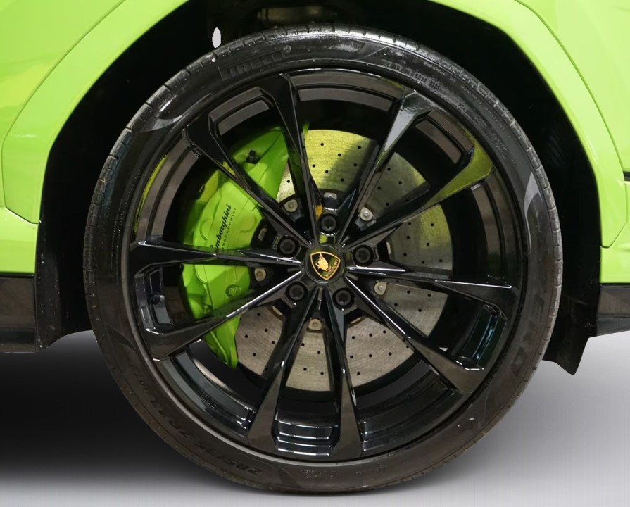 Lamborghini Urus S - foto 38