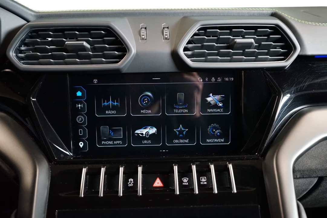 Lamborghini Urus S - foto 18