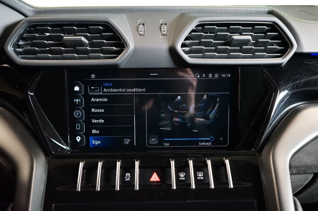 Lamborghini Urus S - foto 14