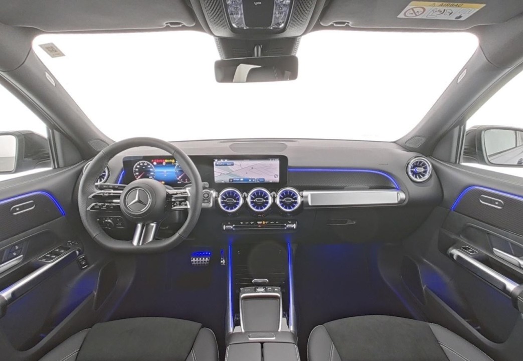 Mercedes-Benz GLB 200 4MATIC AMG Line - foto 13